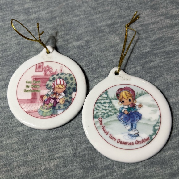 Vintage Precious Moments Christmas Remembered 2 Porcelain Holiday Ornaments 2001 - Picture 2 of 9